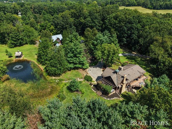5501 Canyon River Drive NE, Ada, MI 49301