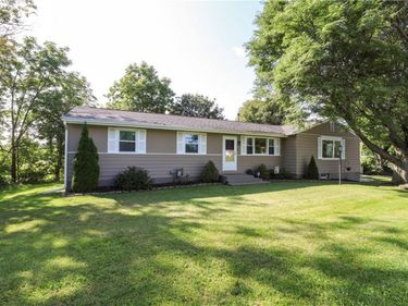 13 Colonial Drive , Horseheads, NY 14845