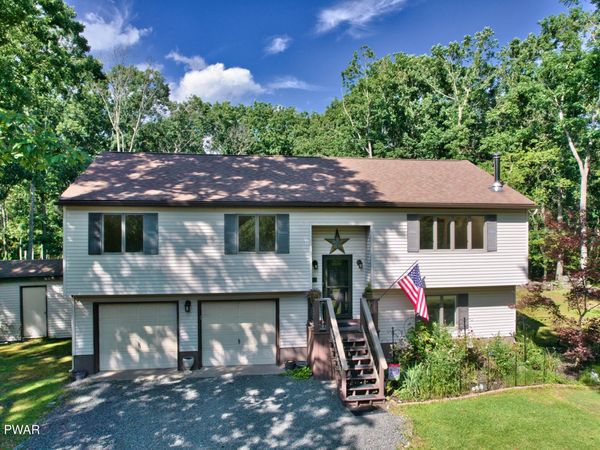 103 Jack Pine Court , Milford, PA 18337