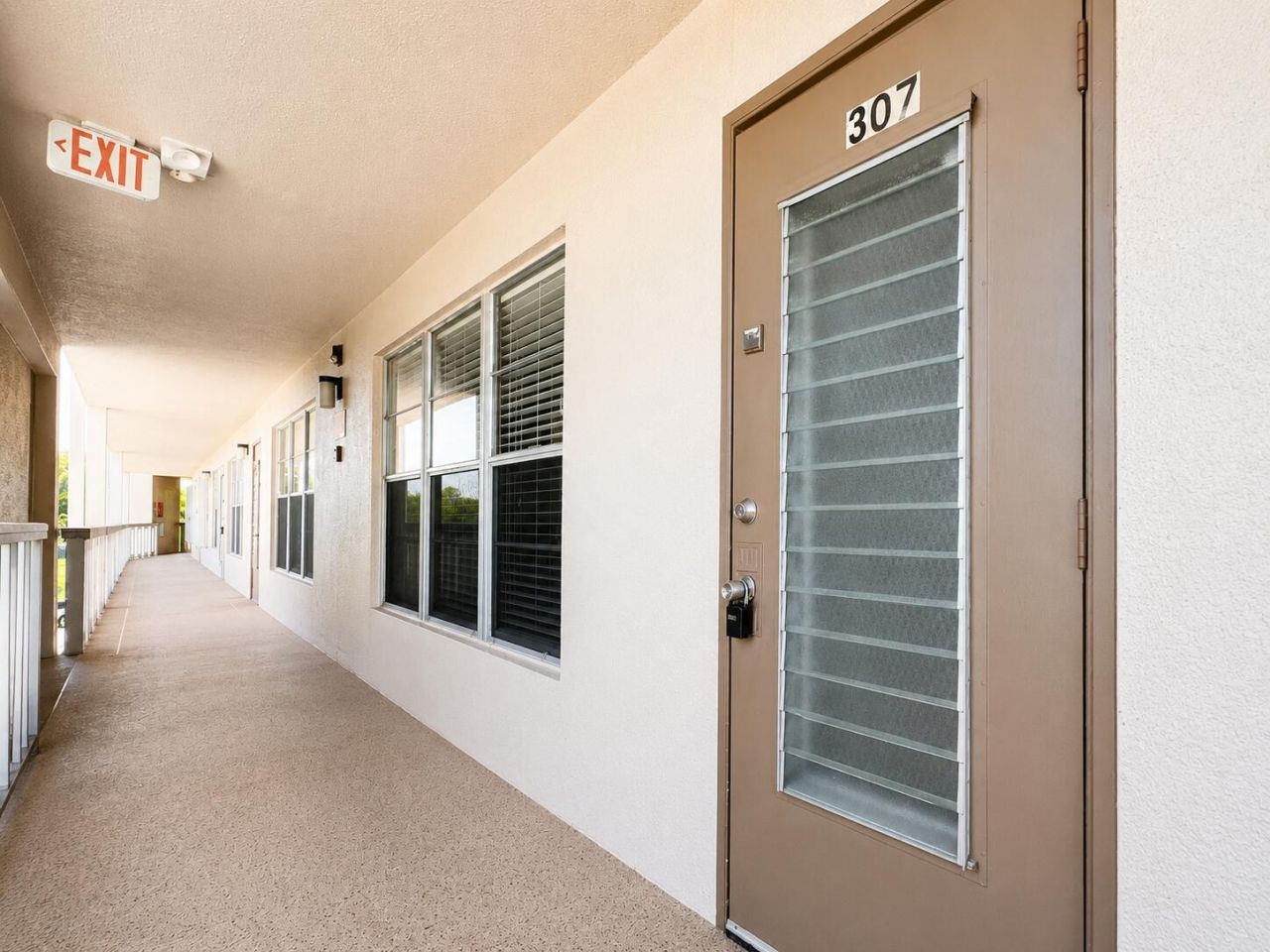 307 Greenbrier B, West Palm Beach, FL 33417 Photo