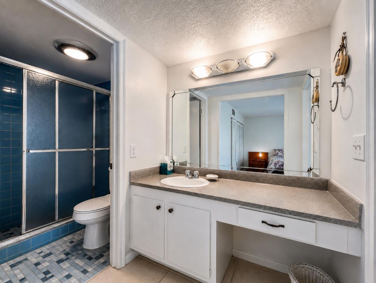 307 Greenbrier B, West Palm Beach, FL 33417 Photo