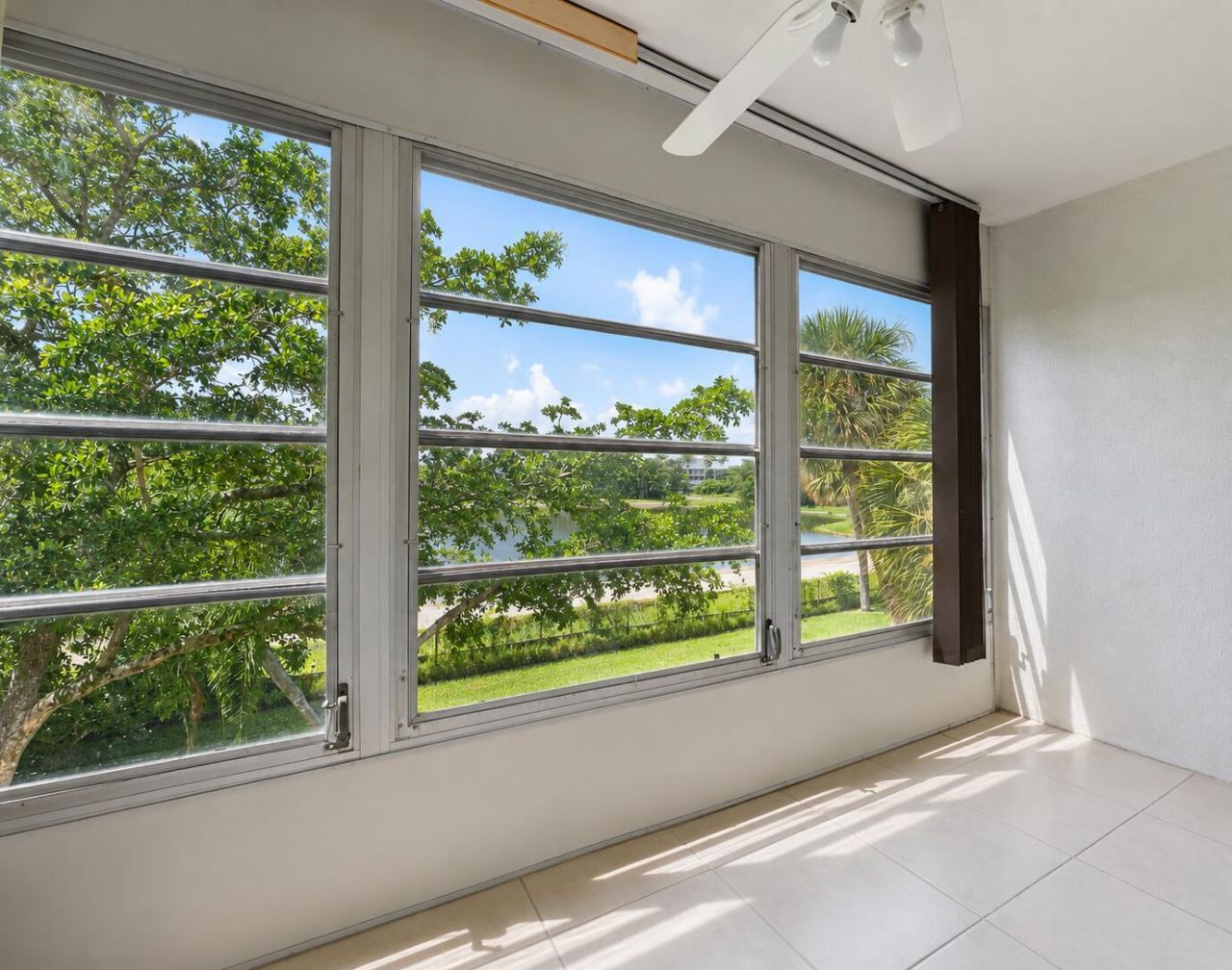 307 Greenbrier B, West Palm Beach, FL 33417 Photo