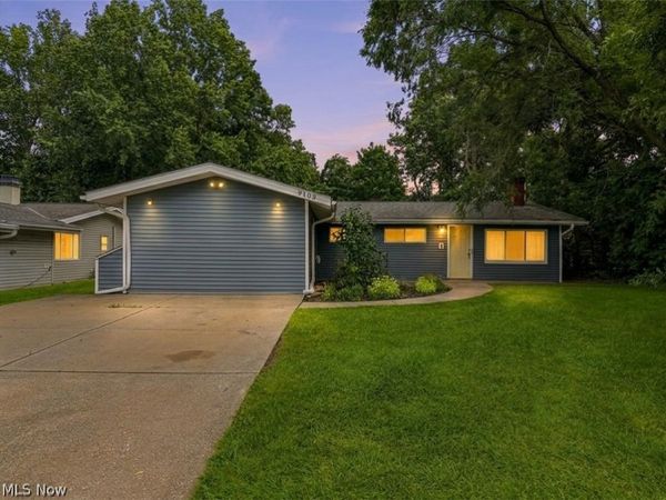 9103 Cranbrook Drive, Northfield Village, OH 44067