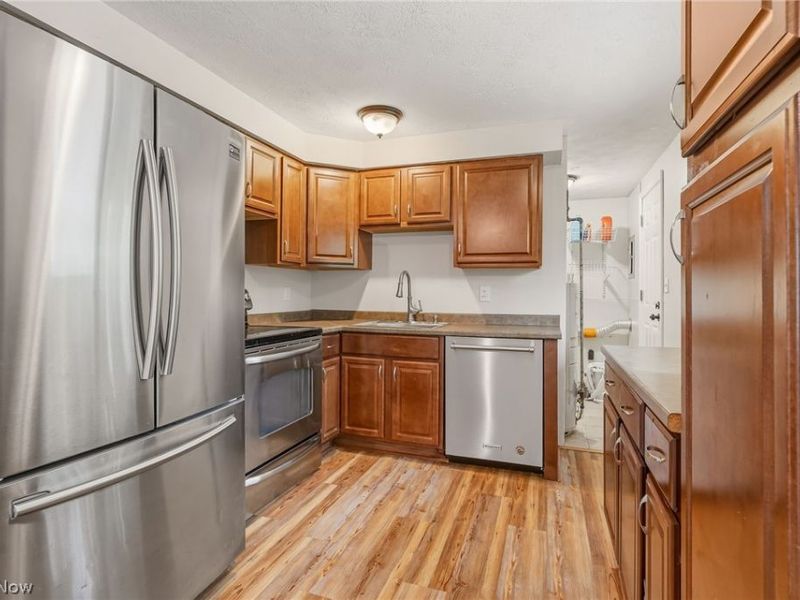 9103 Cranbrook Drive, Northfield Village, OH 44067 Photo 11