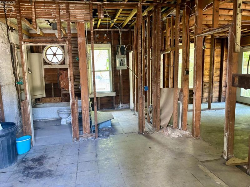 1815 West Monroe, Sandusky, OH 44870 Photo 8