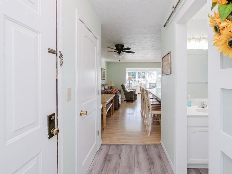 208 W Lakeshore, Unit D, Port Clinton, OH 43452 Photo 12