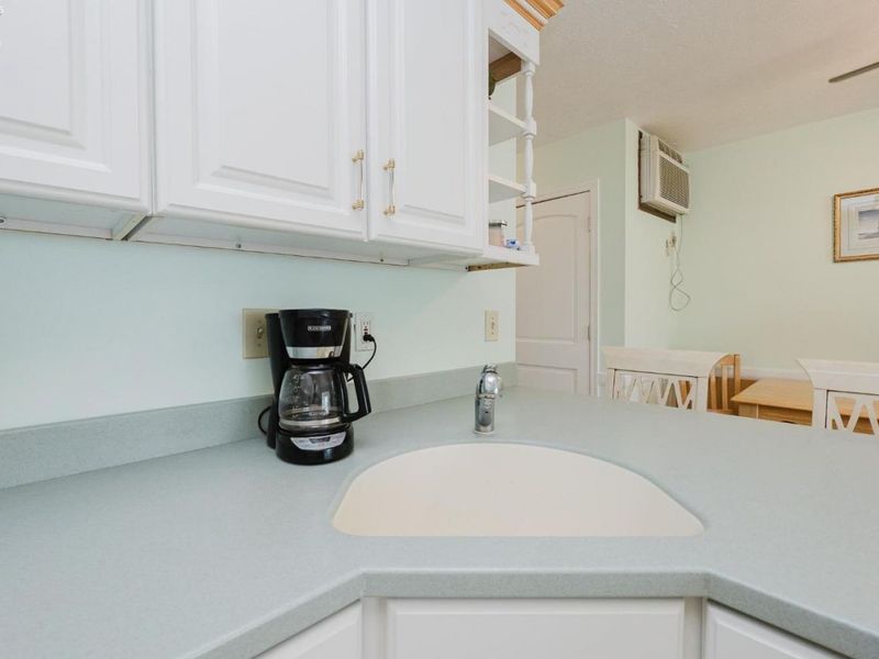 208 W Lakeshore, Unit D, Port Clinton, OH 43452 Photo 5