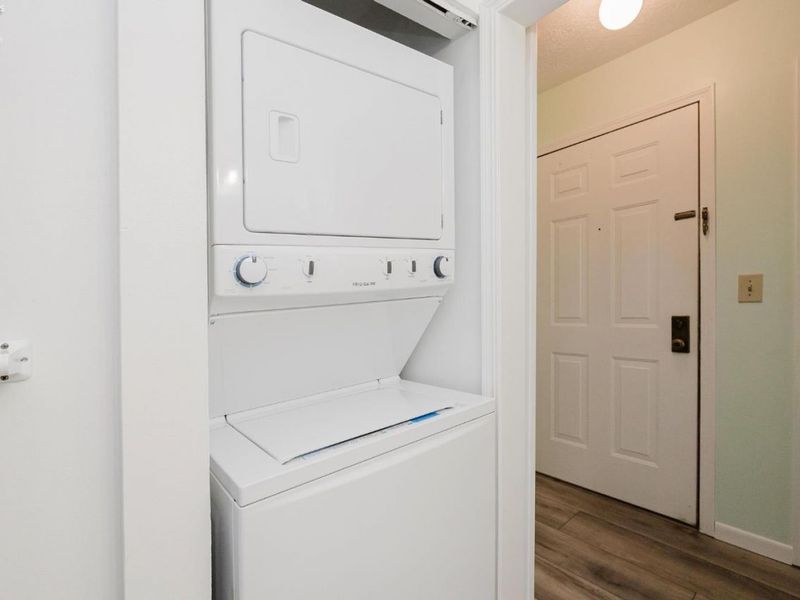 208 W Lakeshore, Unit D, Port Clinton, OH 43452 Photo 8
