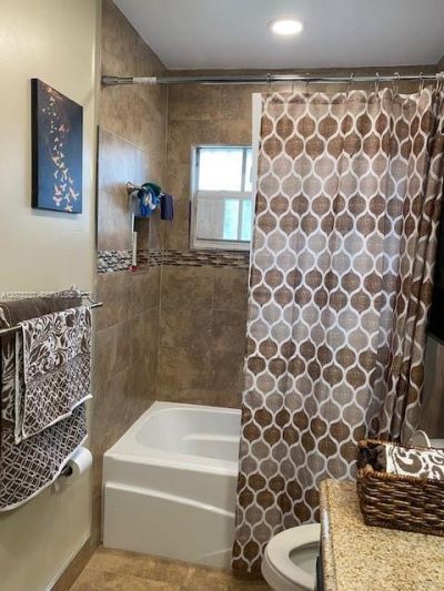 2766 NW 168th Ter , Miami Gardens, FL 33056 Photo