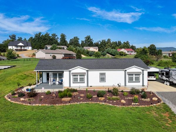 2020 Lazy Drive, Newport, TN 37821