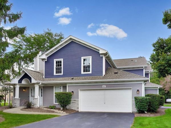 317 E Tall Oaks Lane , Itasca, IL 60143