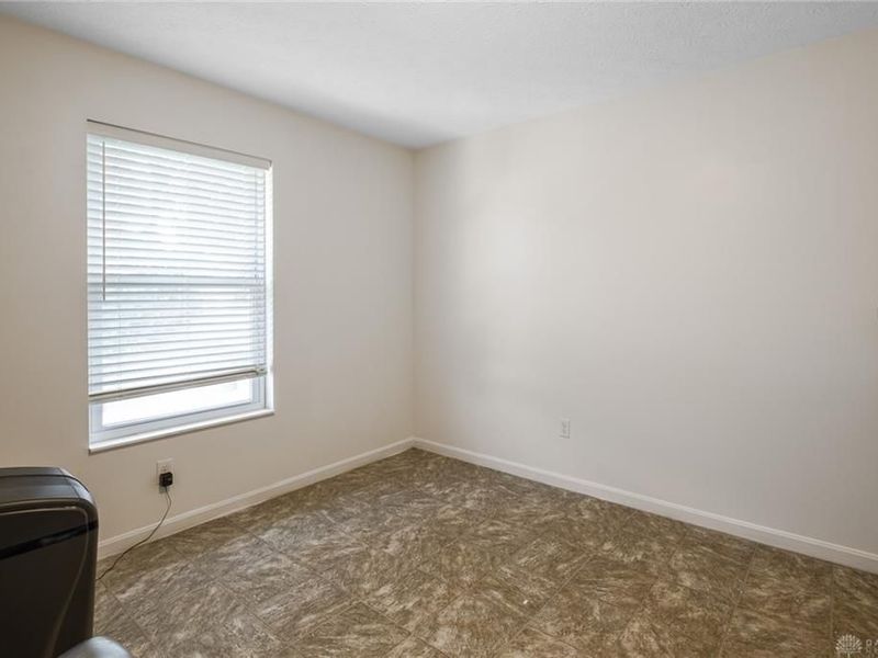 1127 Imperial Boulevard, Kettering, OH 45419 Photo 21