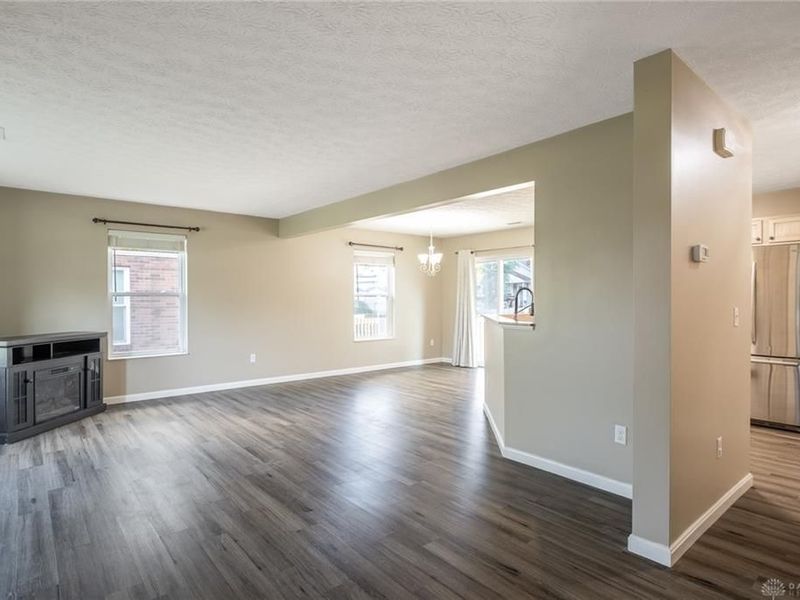 1127 Imperial Boulevard, Kettering, OH 45419 Photo 4