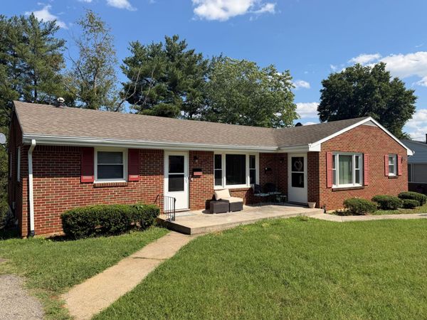 3645 Oaklawn AVE NW, Unit 3645-3647, Roanoke, VA 24019