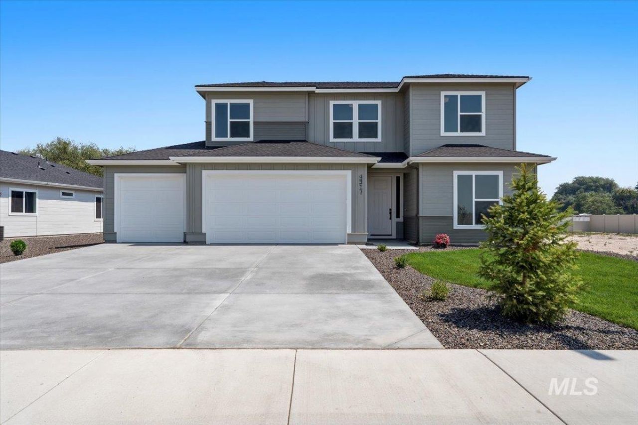 3518 Midnight Sun Ln, Caldwell, ID 83607 Main Photo