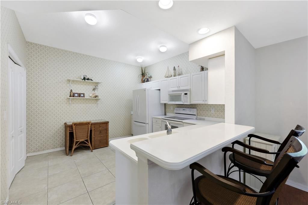 325 Dover Pl, Unit 103, Naples, FL 34104 Photo