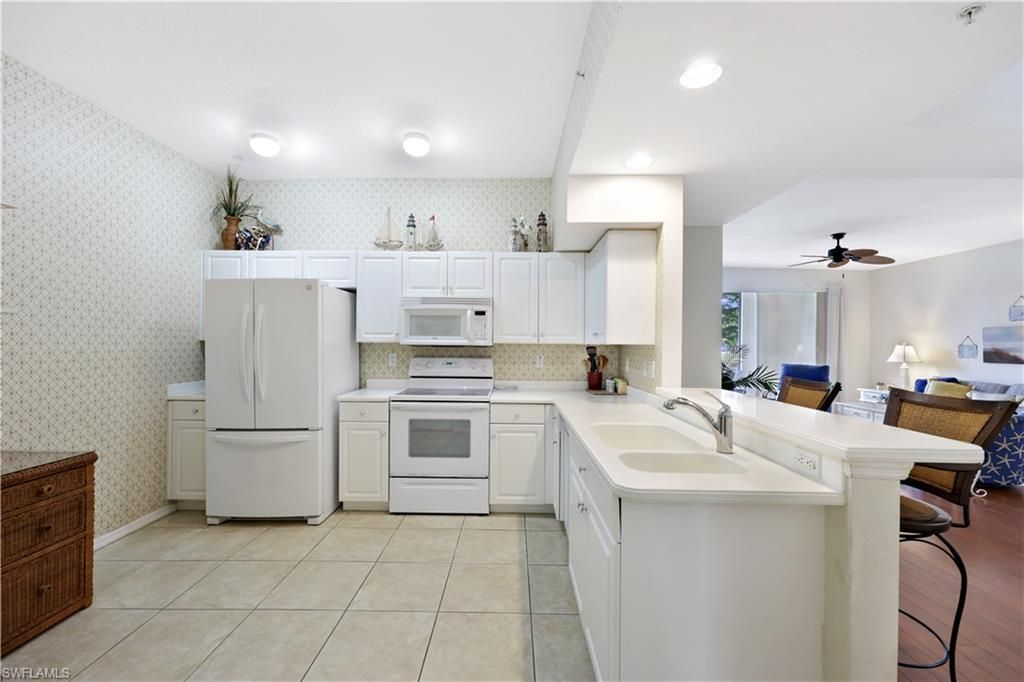 325 Dover Pl, Unit 103, Naples, FL 34104 Photo