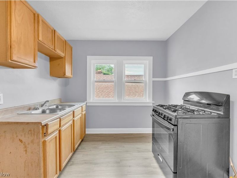 13605 Othello Avenue, Unit 4/UP, Cleveland, OH 44110 Photo 10