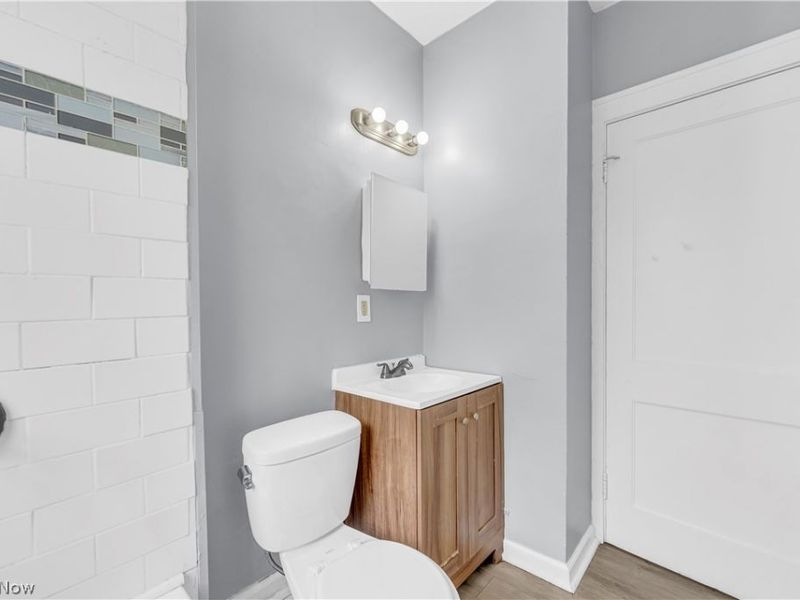 13605 Othello Avenue, Unit 4/UP, Cleveland, OH 44110 Photo 17