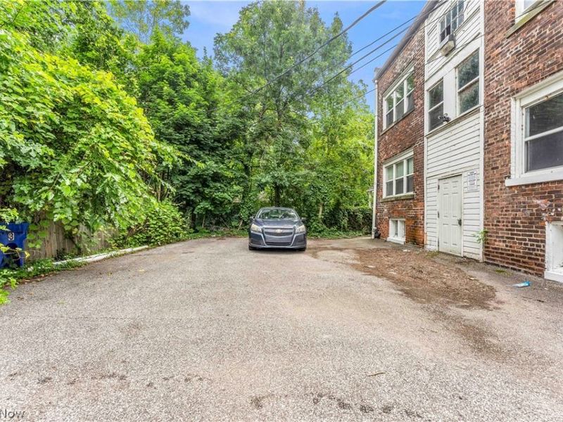 13605 Othello Avenue, Unit 4/UP, Cleveland, OH 44110 Photo 20