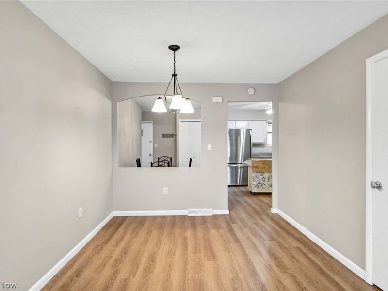 2823 Pease Drive, Unit D413, Rocky River, OH 44116 Photo 14