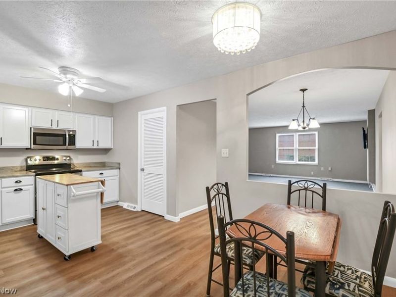 2823 Pease Drive, Unit D413, Rocky River, OH 44116 Photo 19