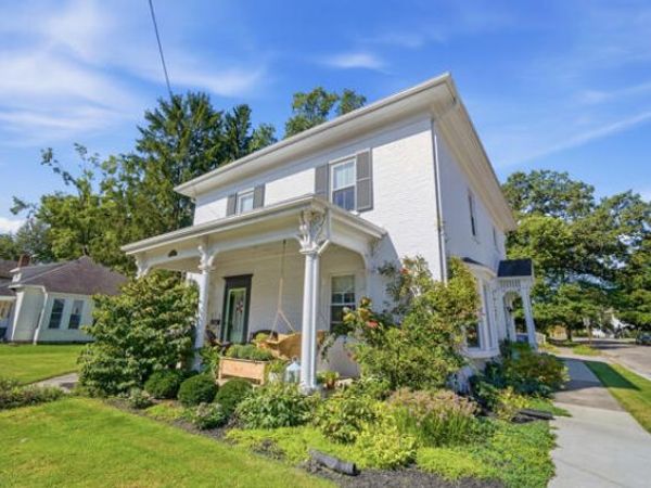 402 S High Street, Urbana, OH 43078
