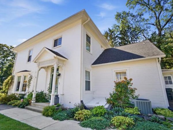 402 S High Street, Urbana, OH 43078