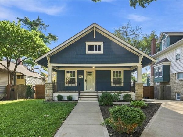 4451 Pennsylvania Avenue, Kansas City, MO 64111