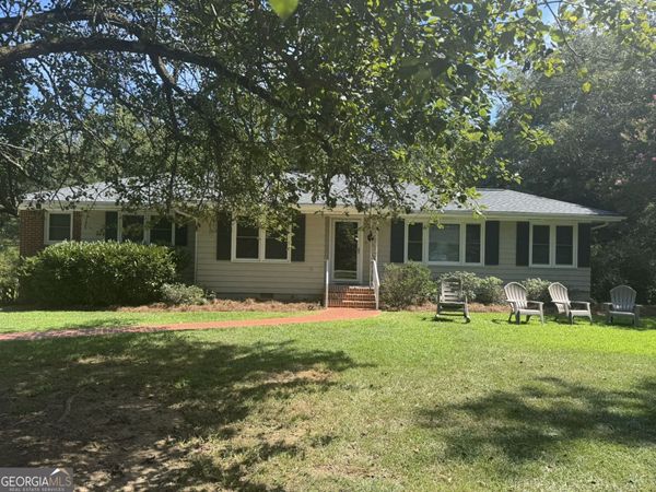 69 Buena Vista Street, Winder, GA 30680