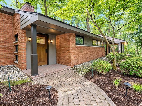 3310 Dogwood Court , Bloomfield Hills, Mi 48304