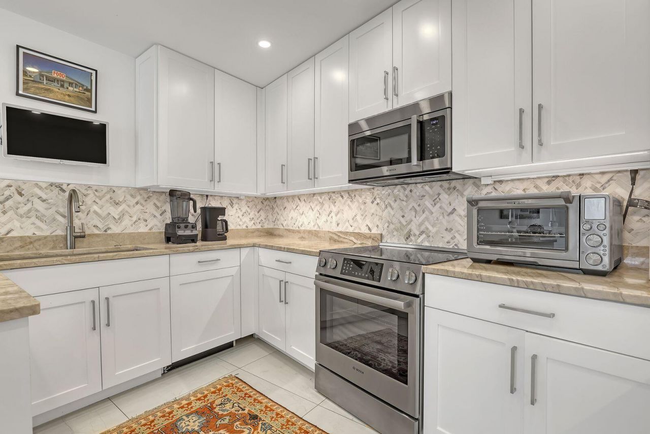 44 Cocoanut Row, Unit 507B, Palm Beach, FL 33480 Photo