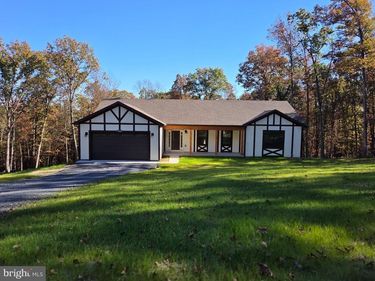150 E FOUR SEASONS DRIVE, GORE, VA 22637