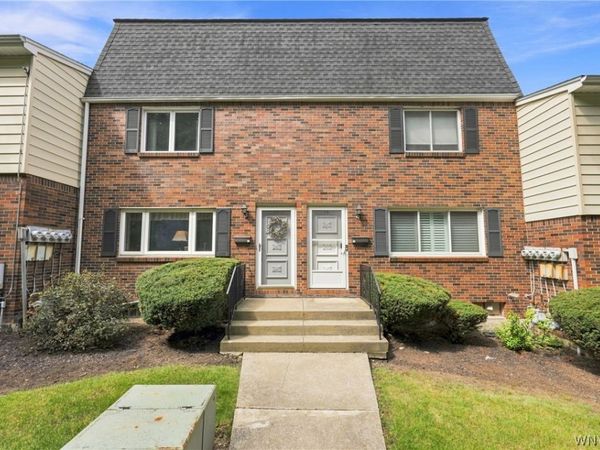 25 Stoneledge Court, Buffalo, NY 14221