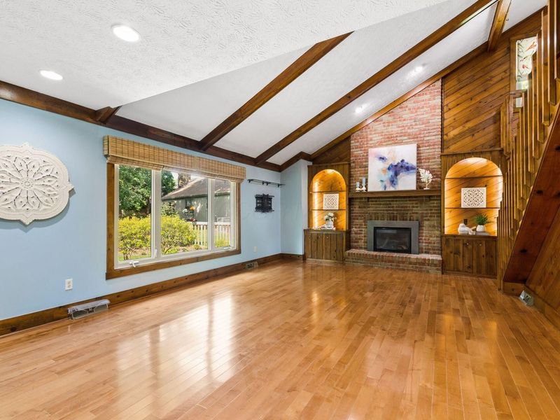 1146 Woodman Drive, Columbus, OH 43085 Photo 12