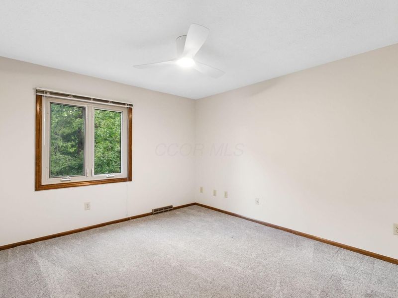 1146 Woodman Drive, Columbus, OH 43085 Photo 25