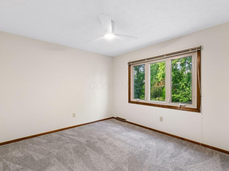 1146 Woodman Drive, Columbus, OH 43085 Photo 26