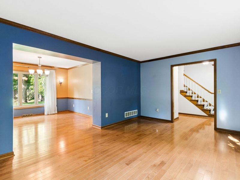 1146 Woodman Drive, Columbus, OH 43085 Photo 4