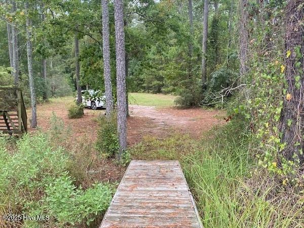 8 Pine Crest Road , Bath, NC 27808