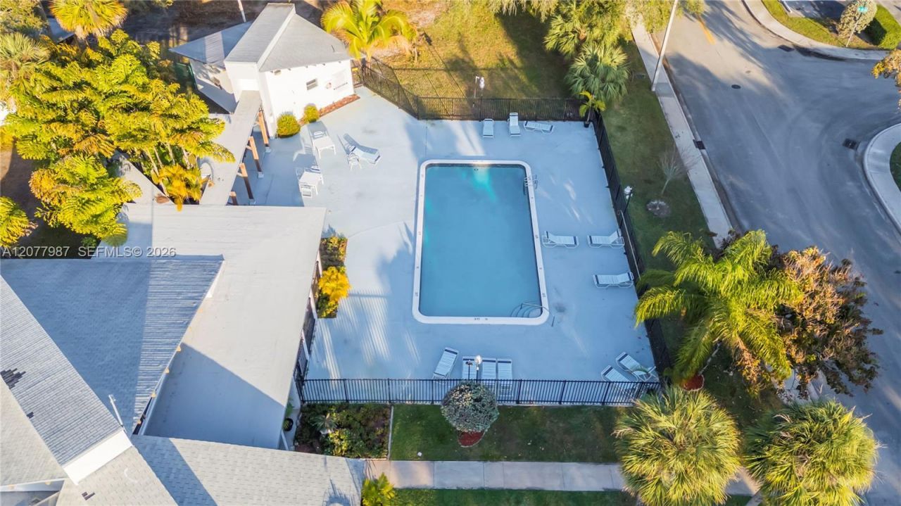 3321 Simms St, Unit 13B, Hollywood, FL 33021 Photo