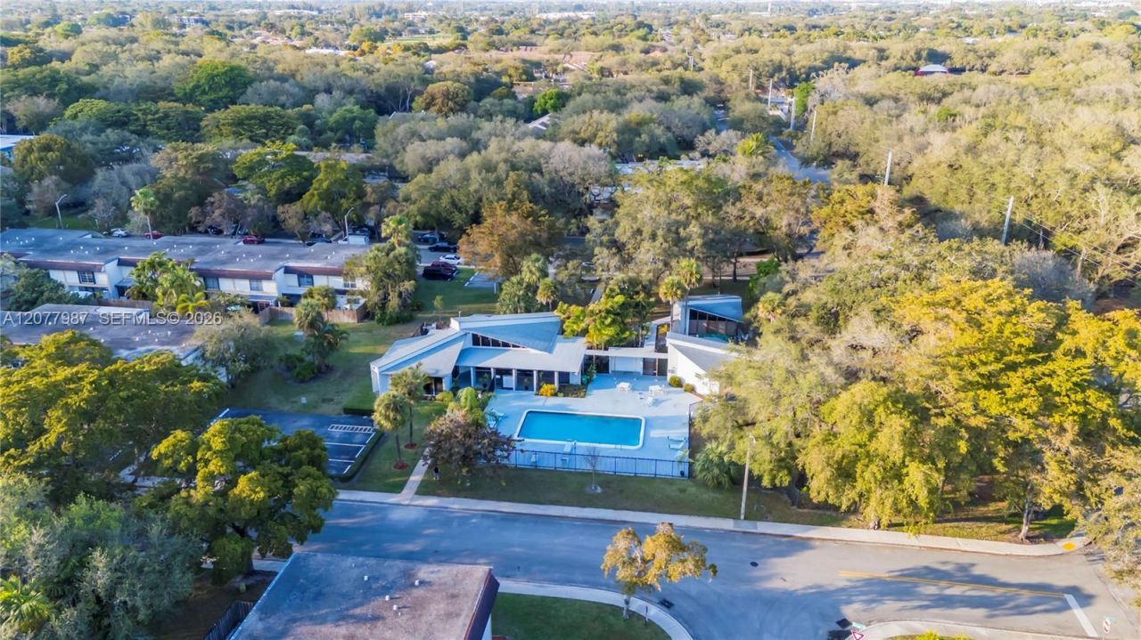 3321 Simms St, Unit 13B, Hollywood, FL 33021 Photo
