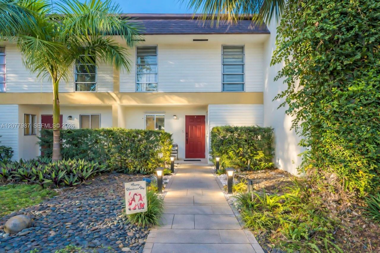 3321 Simms St, Unit 13B, Hollywood, FL 33021 Photo