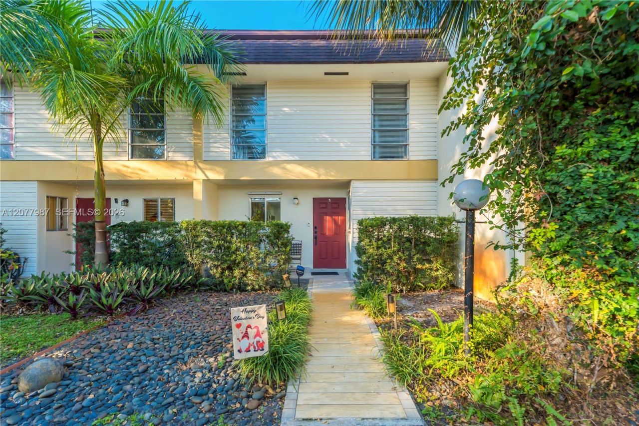 3321 Simms St, Unit 13B, Hollywood, FL 33021 Photo