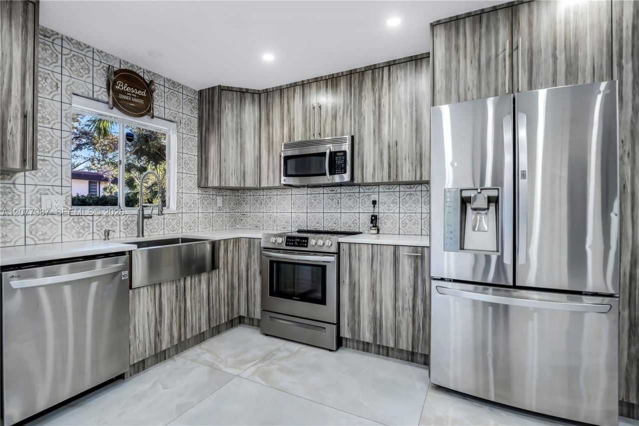 3321 Simms St, Unit 13B, Hollywood, FL 33021 Photo