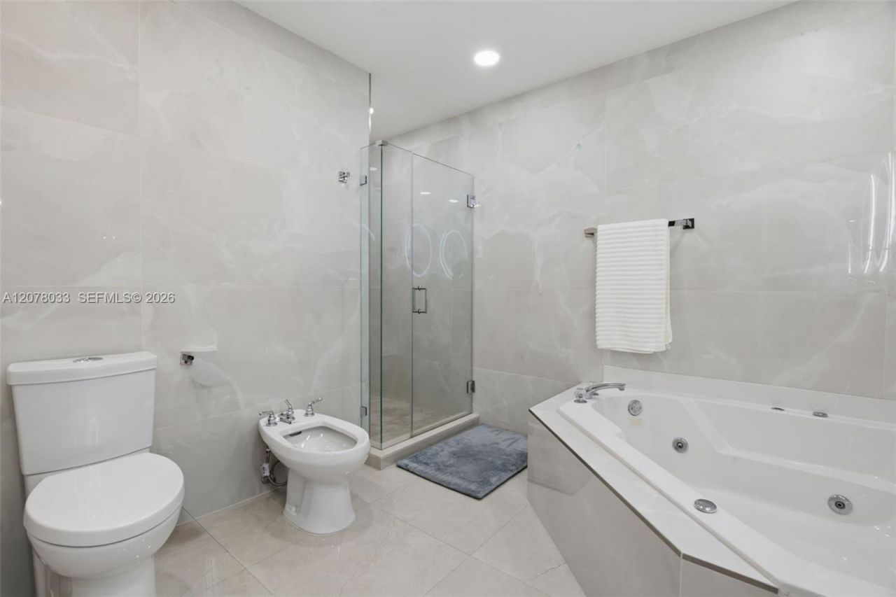 10887 SW 152nd Pl , Miami, FL 33196 Photo