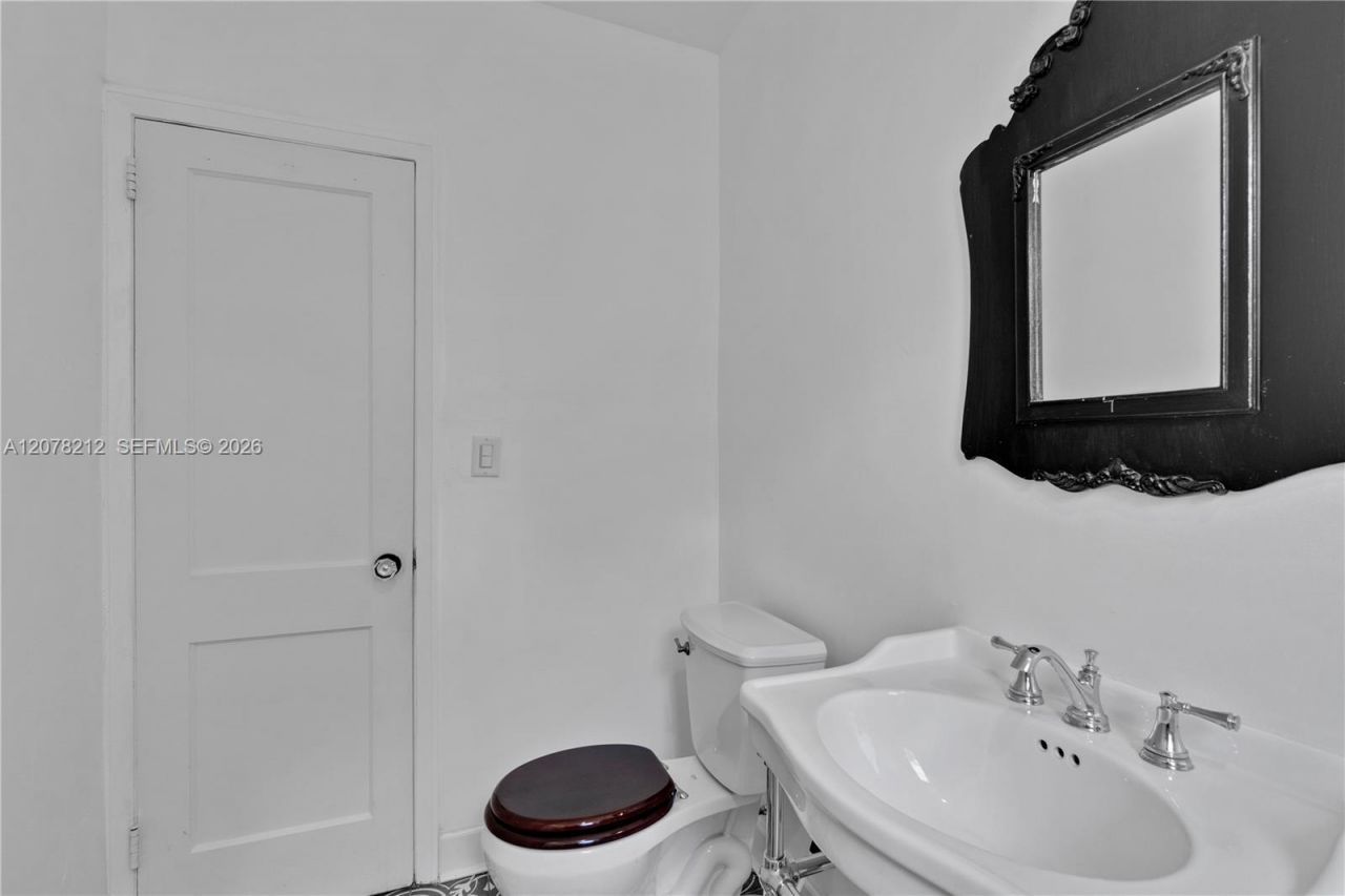 50 NW 26th Ave, Unit 2/1, Miami, FL 33125 Photo
