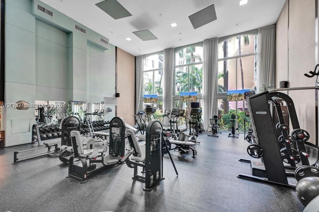 17125 N Bay Rd , Unit 3105, Sunny Isles Beach, FL 33160 Photo