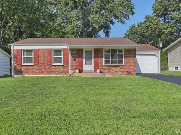 10515 Olney Drive, St Louis, MO 63136