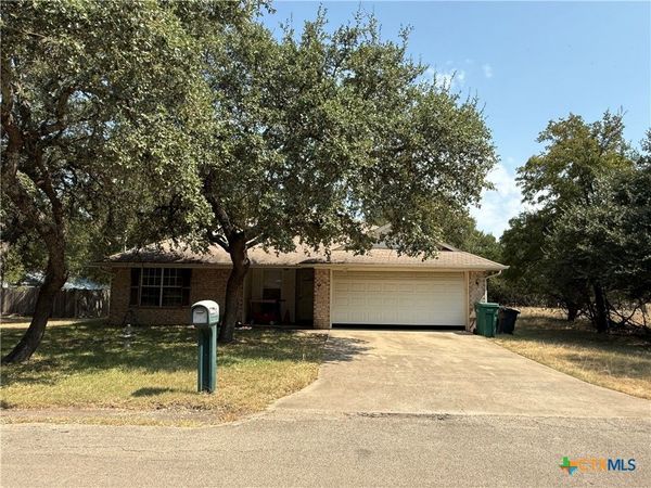 5 Willow Run Drive , Belton, TX 76513