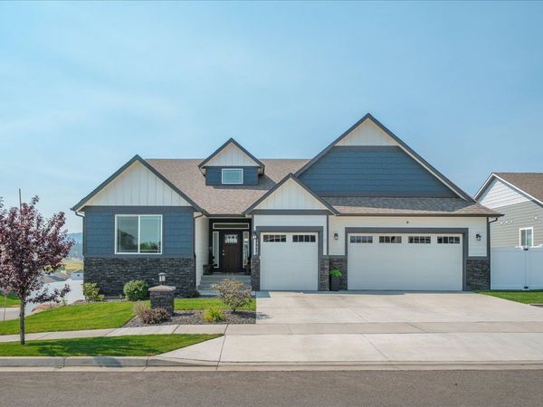 19610 E Ellie Mae Ave, Greenacres, WA 99016